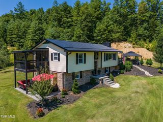 1141 Williams Rd, Erwin, TN 37650