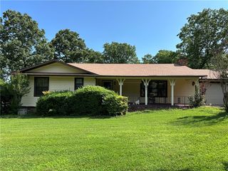 1701 E  1st St, Mountain Home, AR 72653