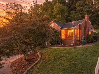 610 Cascade Rd, Pittsburgh, PA 15221