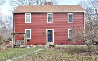 522 Williams Crossing Rd, Coventry, RI 02816