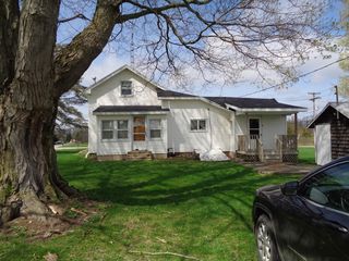 6020 Skuse Rd, Osseo, MI 49266
