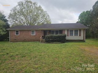 13316 E  Rocky River Rd, Davidson, NC 28036