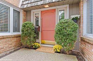 2021 Plymouth Ln #2021, Northbrook, IL 60062