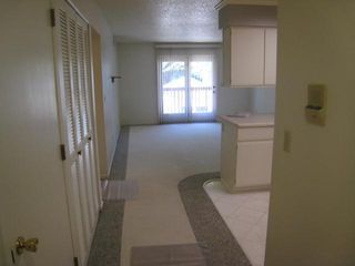 25 Lincoln Ave #5, Iowa City, IA 52246