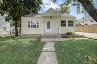 13 Greenwood Street, Deerfield, WI 53531