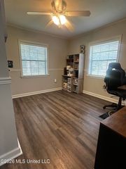 1387 E  1st St, Forest, MS 39074