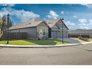 135 SE Airedale Ave, La Center, WA 98629