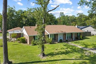 3603 Fleming Dr, Baytown, TX 77521