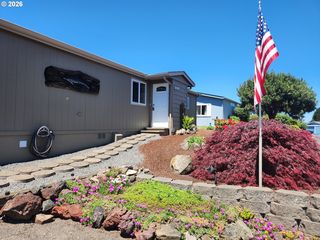 100 River Bend Rd #24, Reedsport, OR 97467