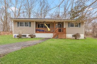 305 Meadowbrook Heights Drive, New Windsor, NY 12553