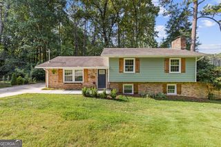 2732 Pioneer Ct, Chamblee, GA 30341