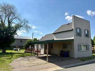 37517 Goodhue Ave, Dennison, MN 55018