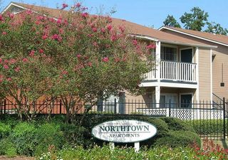 50 Northtown Dr #18D, Jackson, MS 39211
