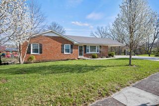 313 Hickory Hill Dr, Nicholasville, KY 40356