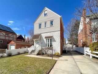 108 Marlboro Road, Valley Stream, NY 11581