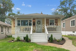 6926 Alexander Ave, Hammond, IN 46323