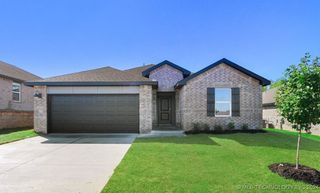 2330 W  30th St, Tulsa, OK 74127