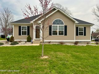123 Copperfield Way, Bardstown, KY 40004