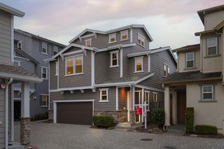 313 Sycamore St, Pacifica, CA 94044