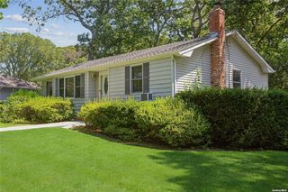 17 Carlisle Drive, Farmingville, NY 11738