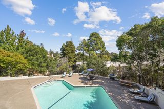 1039 Continentals Way #412, Belmont, CA 94002