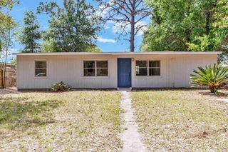 6407 Skyline Dr, Milton, FL 32570