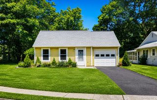 338 Edinburgh Drive, Ridge, NY 11961