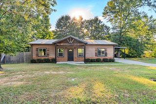 301 Bostick Dr, Marshall, TX 75672