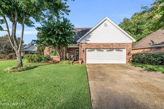 24 Lakes Blvd, Starkville, MS 39759