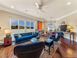 29 W  French Broad St, Brevard, NC 28712