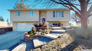 4 E  Gate Ct, Clear Lake, IA 50428