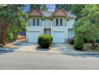 39344 Hood St, Sandy, OR 97055