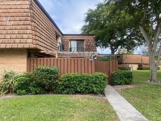2222 22nd Lane, Lake Worth, FL 33463