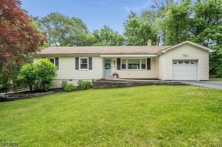 45 Alcrest Ave, Budd Lake, NJ 07828