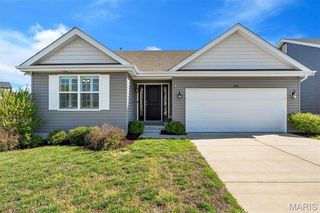 2169 Windswept Farms Dr, Eureka, MO 63025