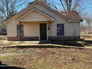 298 High St, Dyer, TN 38330