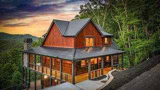 395 Pontoosuc Dr, Mineral Bluff, GA 30559