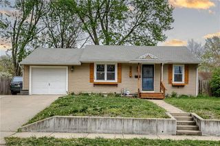 516 N  Chestnut St, Olathe, KS 66061