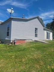 200 Otter St #B, West Union, IA 52175