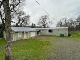 21067 Joanna Way, Redding, CA 96003