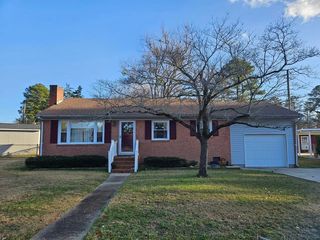 1403 Polk Ave, Ayden, NC 27858