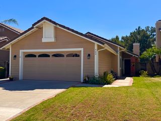 900 Farmer Ln, Placentia, CA 92870