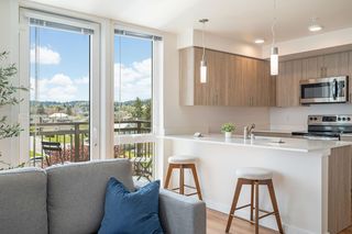 1715 O Ave #304, Anacortes, WA 98221