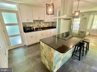 5502 Belva Pl, Lanham, MD 20706
