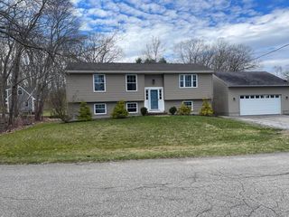 11 Twin Island Drive, Biddeford, ME 04005