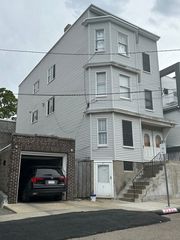 167-167A Falcon St, Boston, MA 02128
