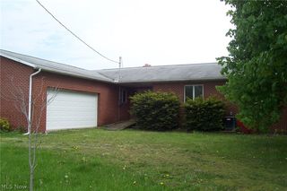 8800 Lisbon St E, Louisville, OH 44641