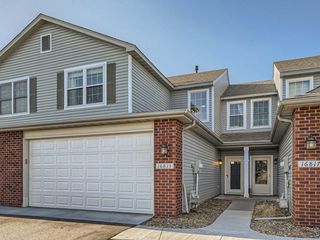 16813 39th Ave N, Plymouth, MN 55446