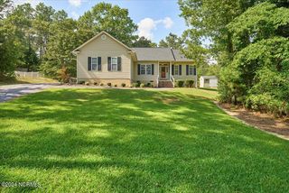 145 Rothbury Drive, Whispering Pines, NC 28327