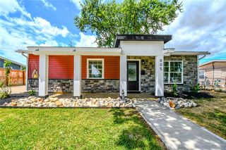 805 Brookfield Dr, New Carlisle, OH 45344